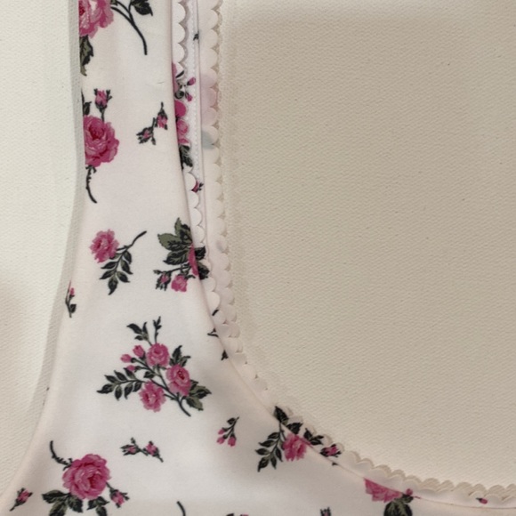 NWT- Spiritual Gangster Sports Bra - Picture 4 of 5